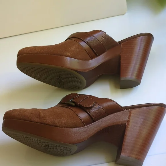 Cole Haan Ladies Brown High Heels Suede Slip-on Mules with Buckle - Picture 8 of 8